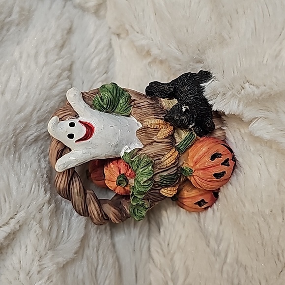 Vintage Halloween Ghost Figurines - Picture 2 of 9